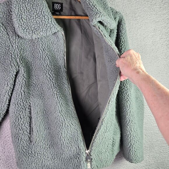 BDG Urban Outfitters Sherpa Teddy Cropped Jacket Sage Green Boxy Fleece Zip S - Picture 11 of 12